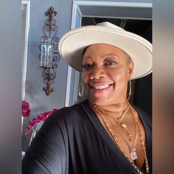 Elle Lock Charms Multi Layered Necklace - Picture 3 of 7